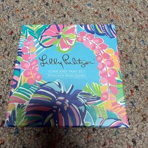 Lilly Pulitzer Pink Scented Soap with Floral Tray